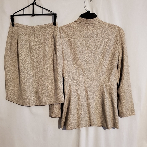 CASUAL CORNER 2PC SKIRT & JACKET - Picture 4 of 7